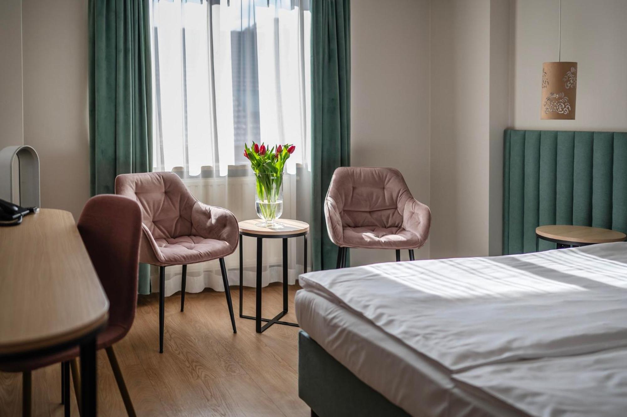 Hotel H12**** — Zdjęcia 3